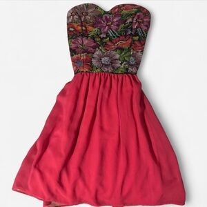Floral Strapless embroidered Dress - Pink